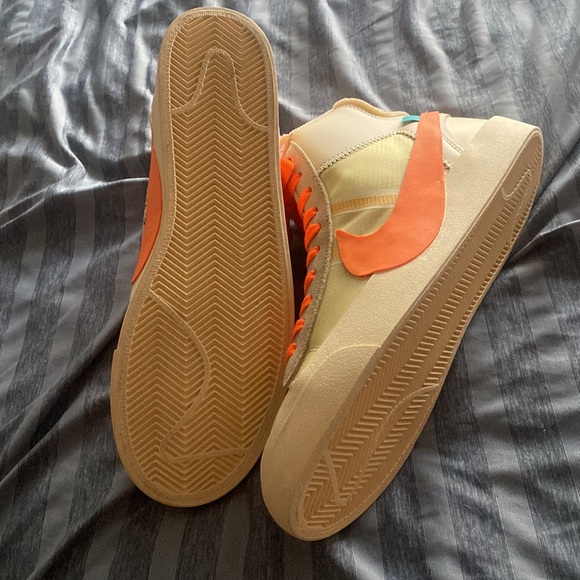 Nike X Off-White
The 10: Blazer Mid "All Hallows Eve" sneakers - Picture 7 of 7